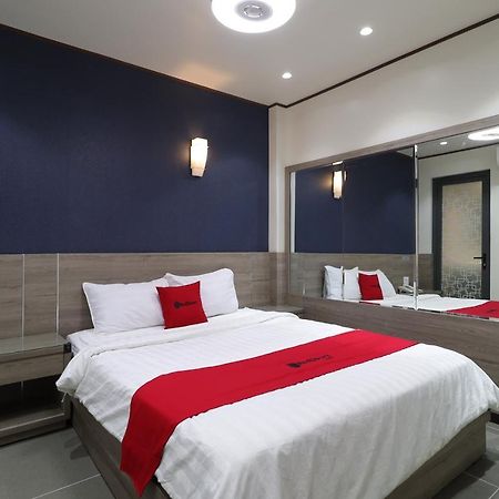 Reddoorz Plus & Cloud 9 Quang Trung Hotel Хошимин Екстериор снимка