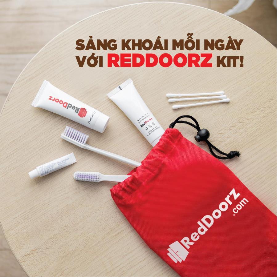 Reddoorz Plus & Cloud 9 Quang Trung Hotel Хошимин Екстериор снимка